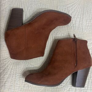 Old Navy Brown Ankle Boots with Chunky Heel